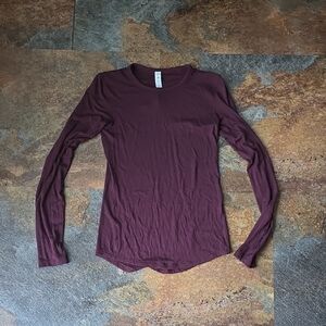 Lululemon Hold Tight Long Sleeve 4 Cassis
